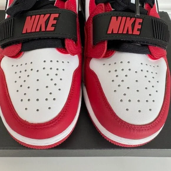 Jordan Legacy 312 Low 'Chicago Red' Like New Men Size 8.5 - Picture 12 of 16
